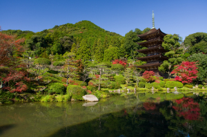 国宝「瑠璃光寺 五重塔」