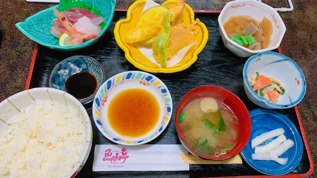 魚山亭